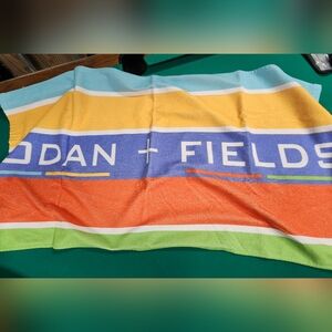 Rodan + fields beach towel bundle